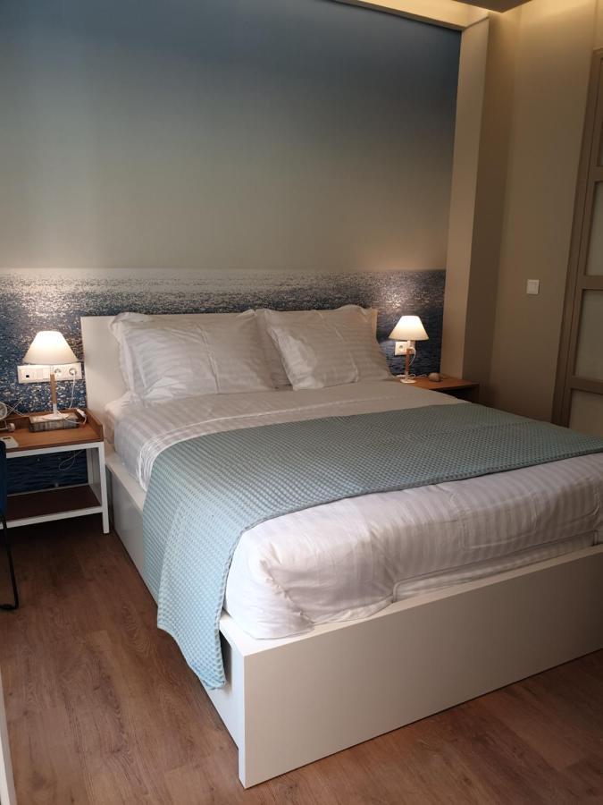 Ferienwohnung Renovated Studio With Roof Garden Access, 15 M Walk To Acropolis Athen Exterior foto