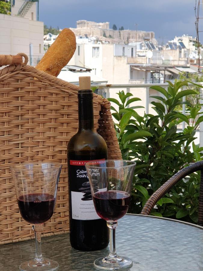 Ferienwohnung Renovated Studio With Roof Garden Access, 15 M Walk To Acropolis Athen Exterior foto