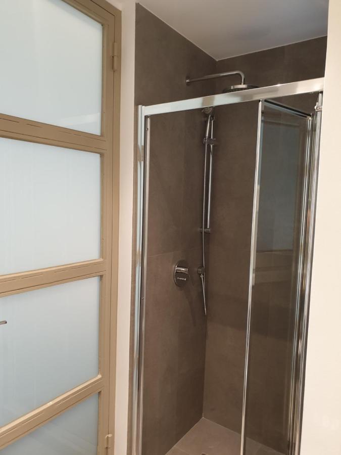 Ferienwohnung Renovated Studio With Roof Garden Access, 15 M Walk To Acropolis Athen Exterior foto